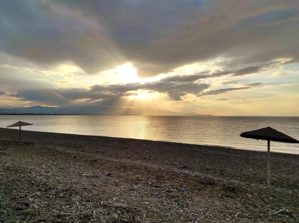 Sun, Sea, And Sand-Only 20 Footsteps To The Beach Corinth Екстер'єр фото