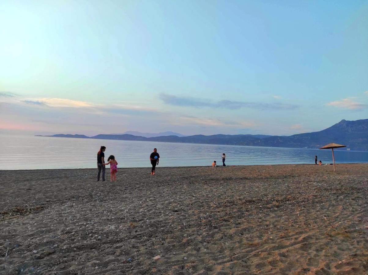 Sun, Sea, And Sand-Only 20 Footsteps To The Beach Corinth Екстер'єр фото